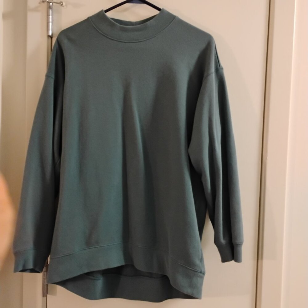 Uniqlo Men's Crewneck Sweatshirt Medium Teal Cotton Blend Pullover